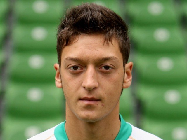 Mesut Ozil фотография #5