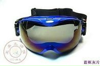 Docker _or фотография #24 (источник - https://vk.com/id95861882)