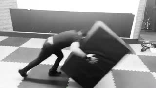 Необычные тренировки Тони Фергюсона