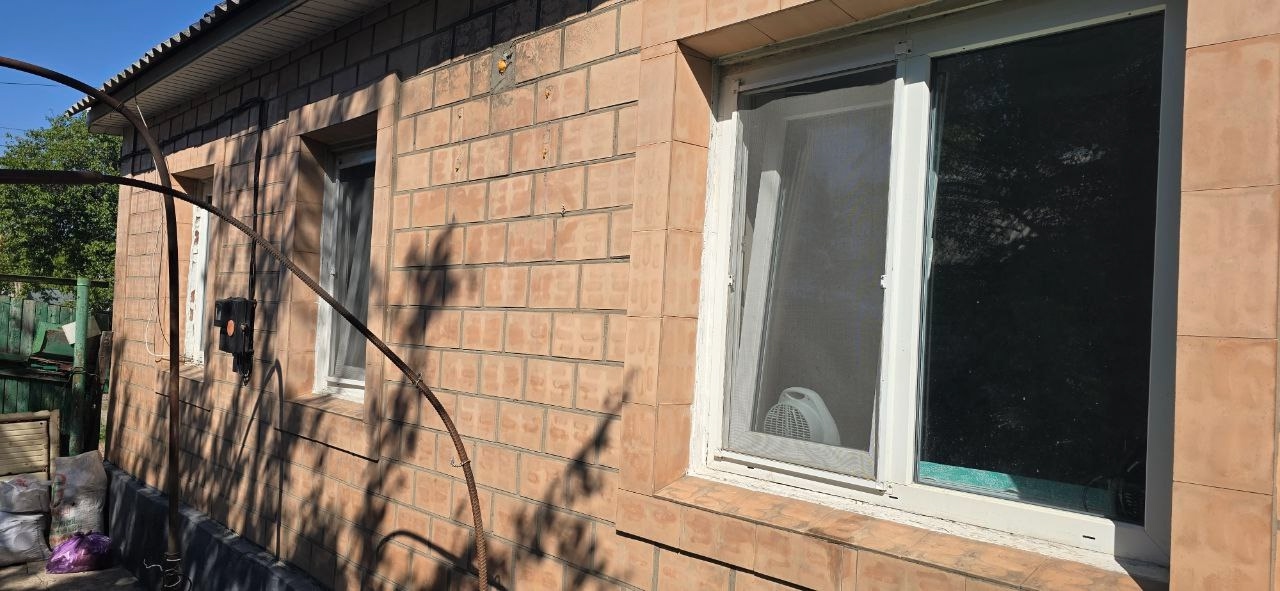 ‼Продам дом! (Малая Вергунка, р-н 50 школы), 60 кв.м, участок 10 соток. Новый котел, газовая колонка. Окна пластиковые, натяжные потолки. Санузел в доме. Проблем с отоплением и водой нет. Сливная яма бесконечная. Долгов и прописанных нет. . Цена 5 300 000 руб. тел.+7(959)138-09-56 (telegram) Надежда‼...