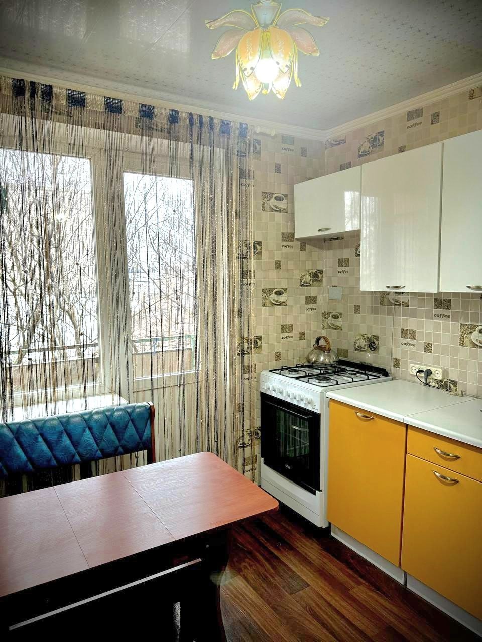 Продам 3-х комн квартиру по ул. Боженко, 105а (р-н мясокомбината), 5/5 эт., 69,8 кв.м.общ.пл., 8,6 кв.м. - кухня. Чешский проект, комнаты изолированные, МП окна, хорошее жилое состояние - заходи и живи. Крыша отремонтирована. Цена 5,2 млн руб. +7959-216-43-31 +7959-505-37-17 Елена ...