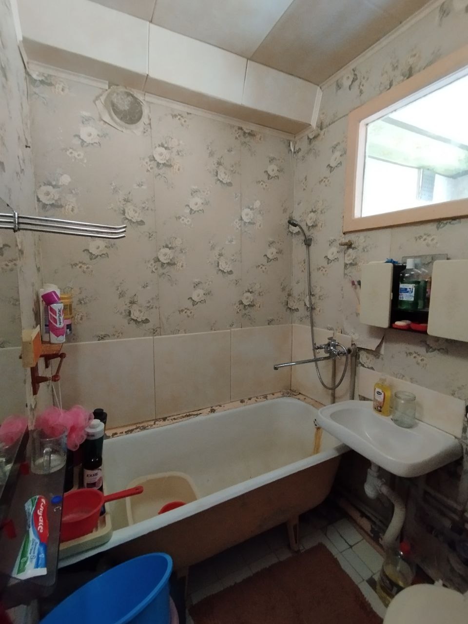 Продам 2-х комнатную квартиру на кв. Ватутина 4/5 эт. Общ. 40.5 кв. м. Квартира не угловая, теплая, комнаты раздельные, м/п окна , бойлер, двойная дверь. Хорошее местоположение: школа, детсад, рынок, магазины, машинститут, транспорт. . ✅ Цена 4 300 000₽. ☎ +79592952103 Николай. ...